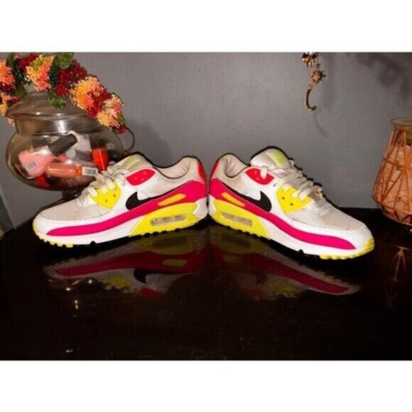 Nike Air Max 90 Pink Volt Sneakers - Picture 3 of 7
